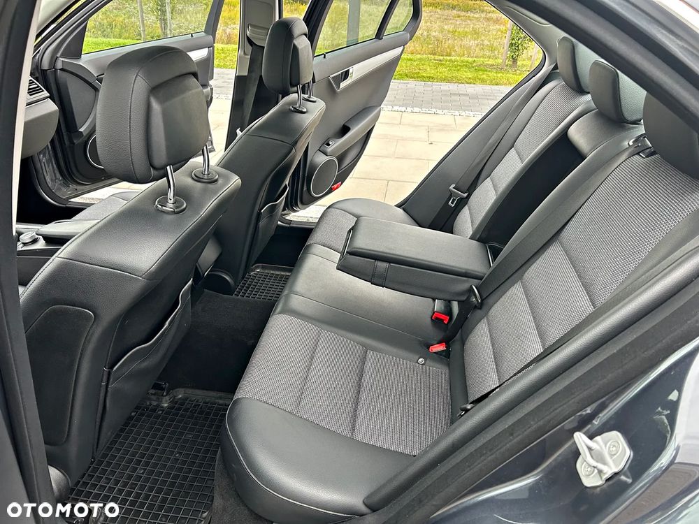 Mercedes-Benz Klasa C 200 Kompressor Avantgarde - 16