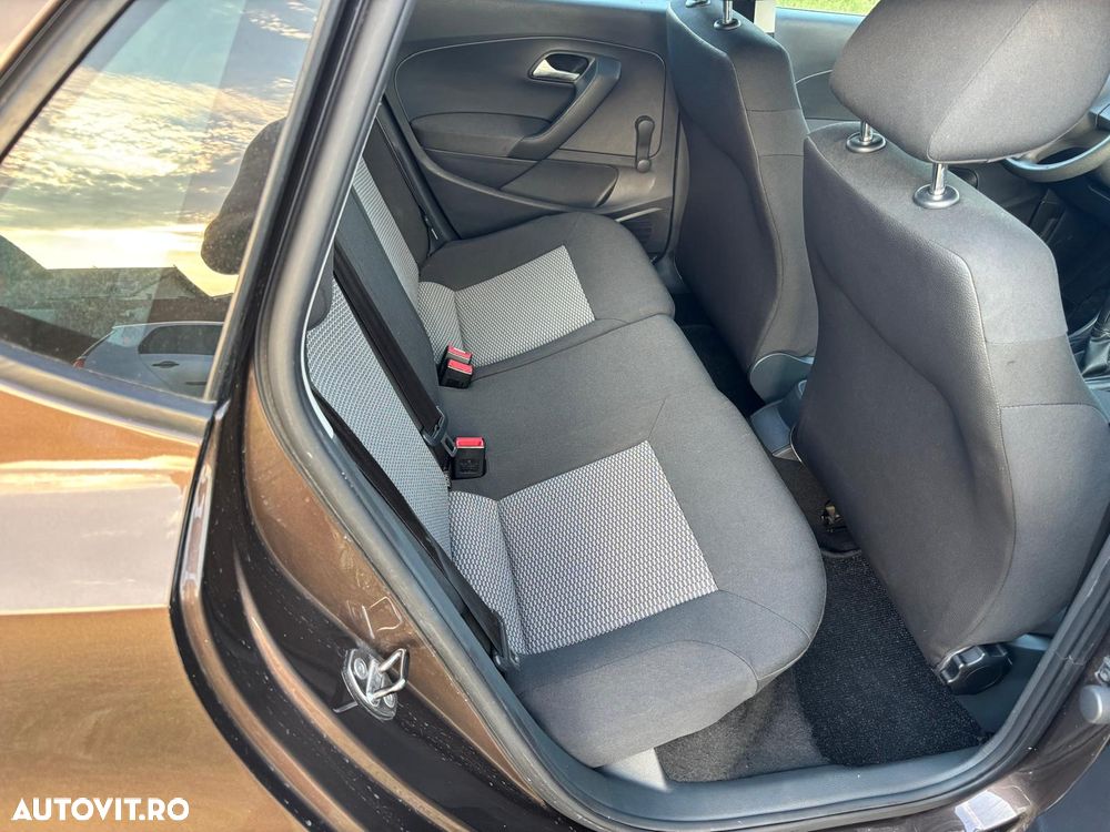 Volkswagen Polo - 8