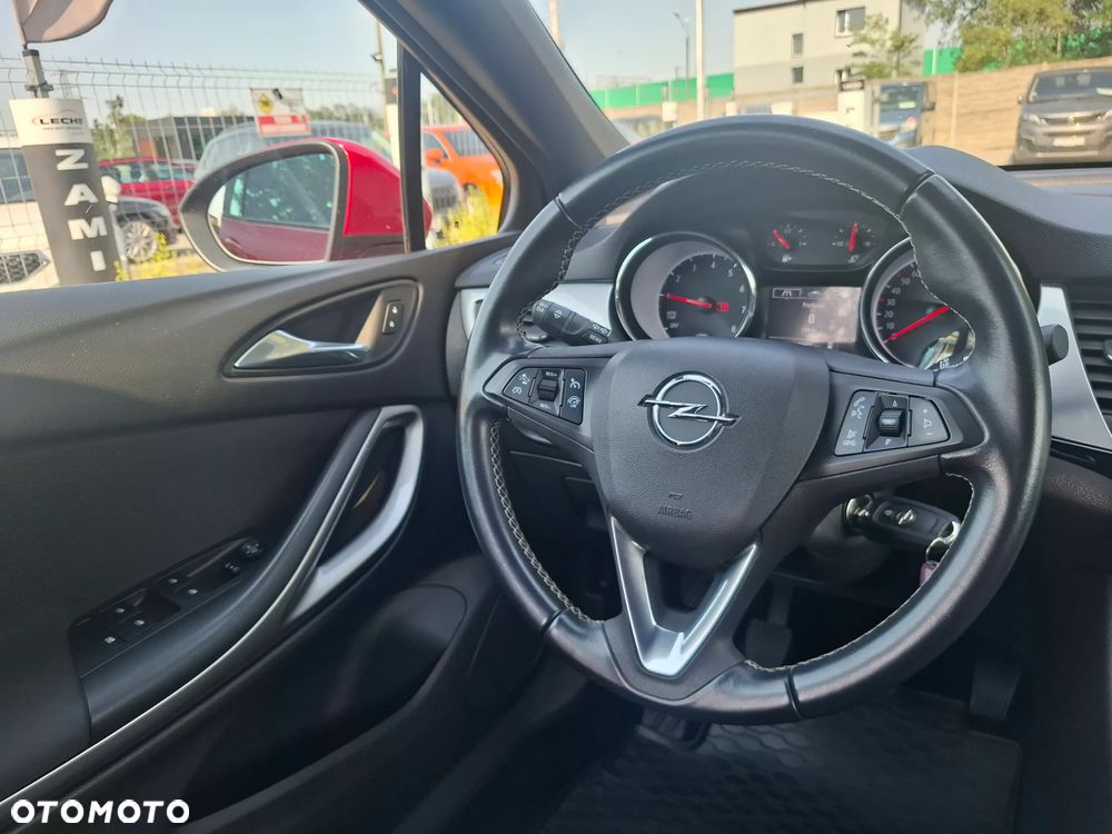 Opel Astra 1.2 T Edition S&S - 11
