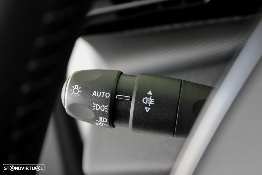 Peugeot 308 SW 1.6 Hybrid Active Pack e-EAT8 - 19