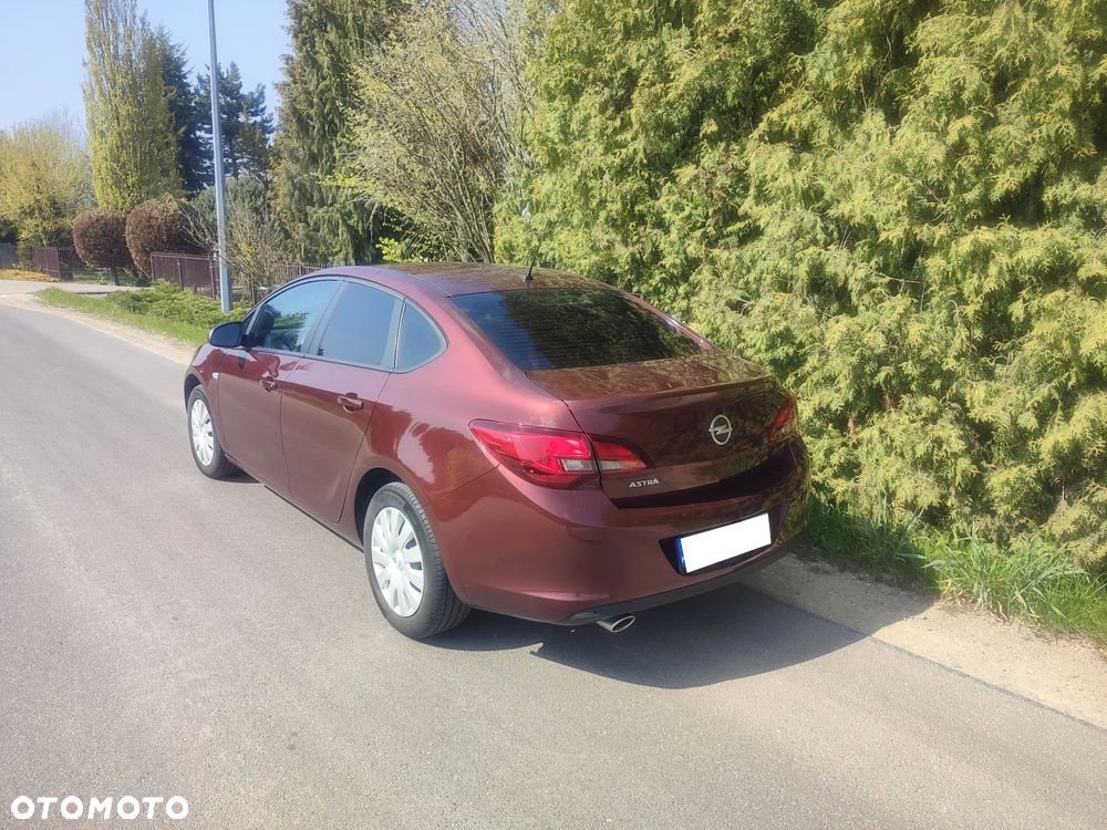 Opel Astra 1.4 T Business - 1