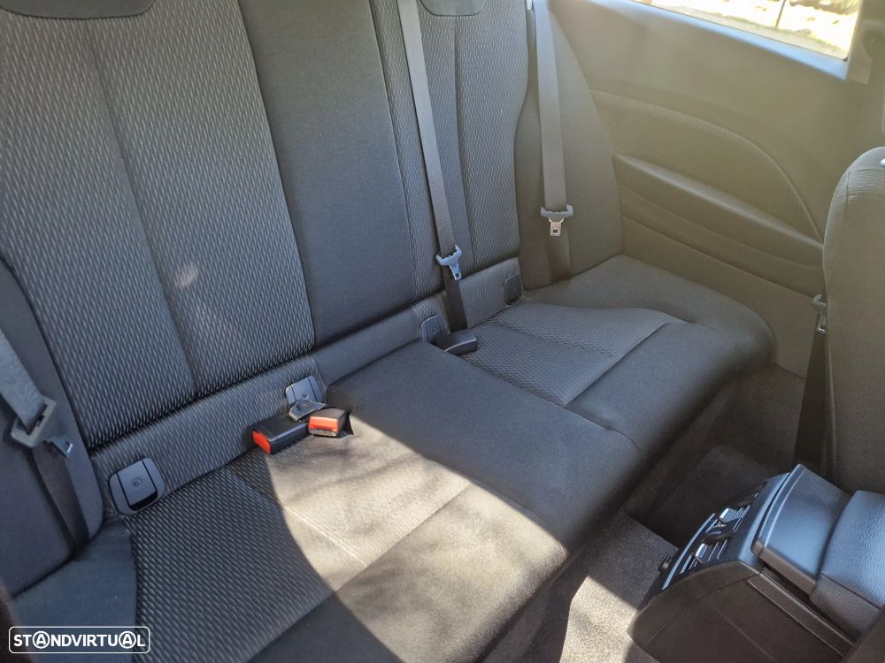 BMW 116 i Advantage - 12