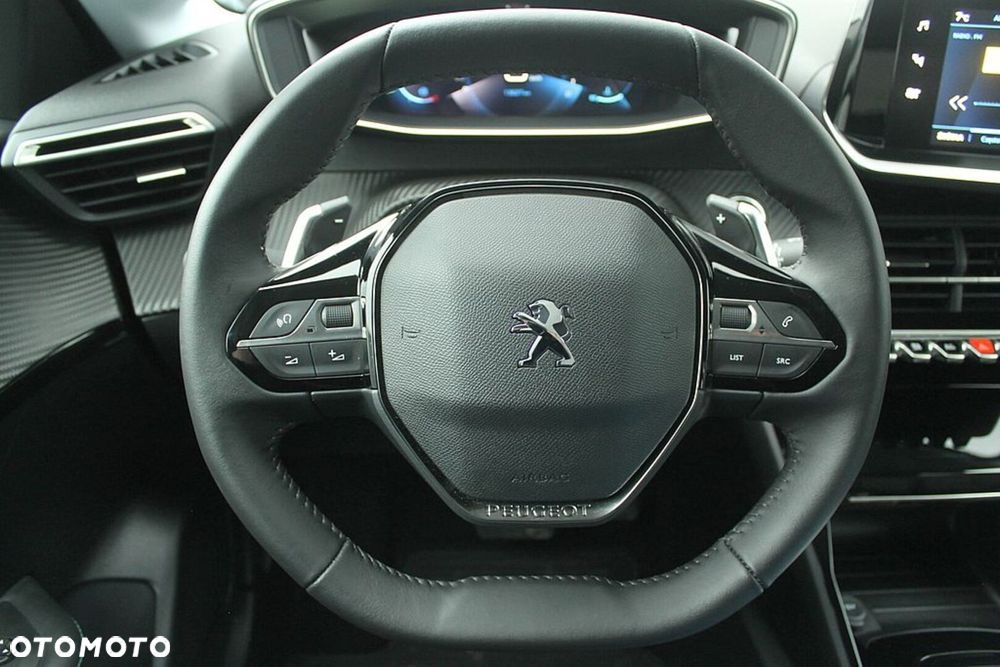 Peugeot 208 - 16