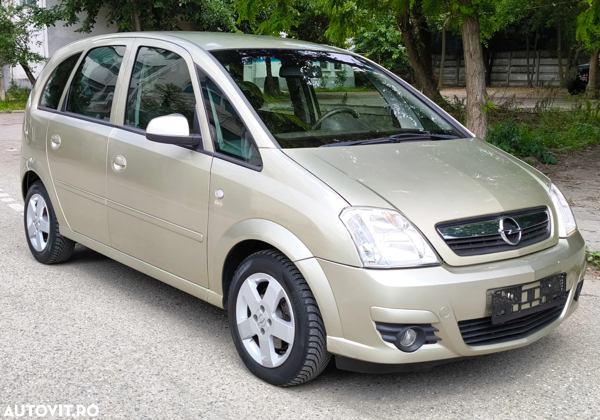 Opel Meriva 1.6i Cosmo Easytronic - 2