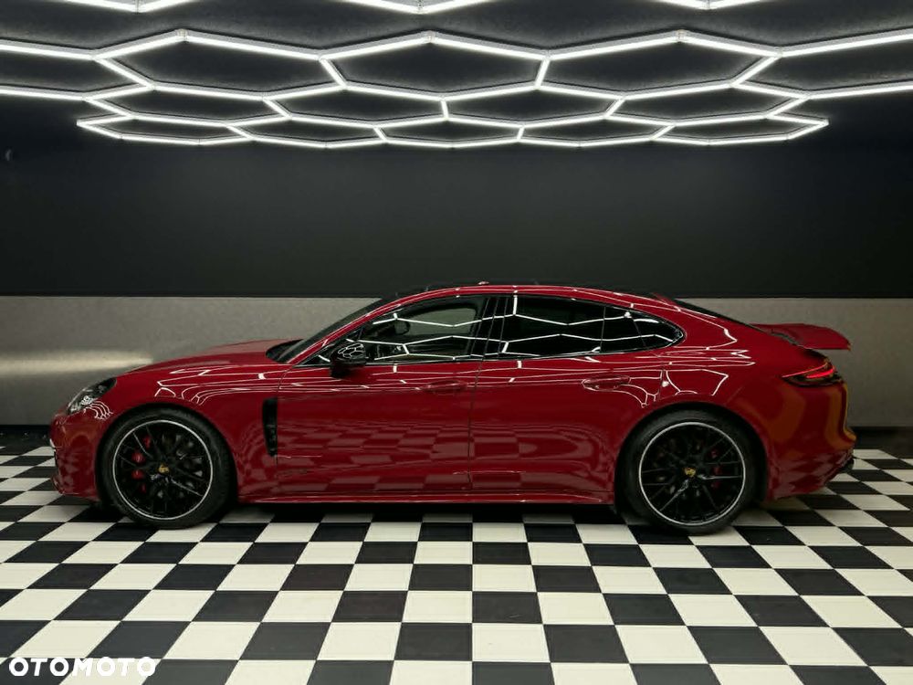 Porsche Panamera GTS GPF - 7