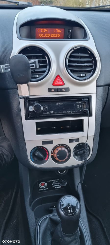 Opel Corsa 1.2 16V Cosmo - 2