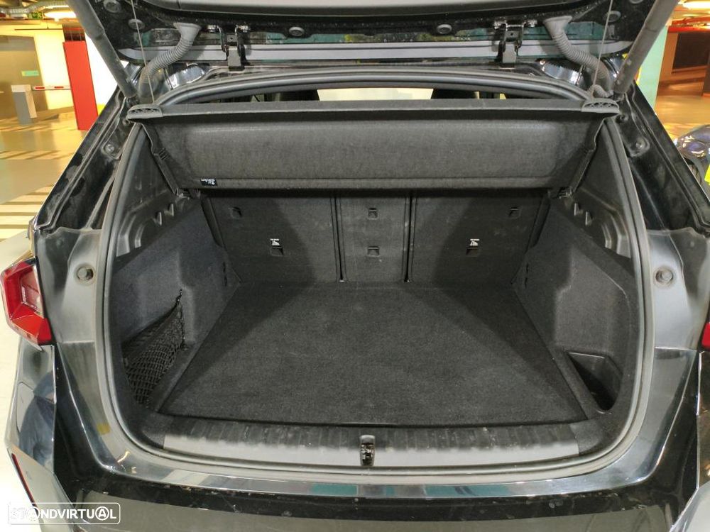BMW X1 sDrive18d Pack Desportivo M - 11