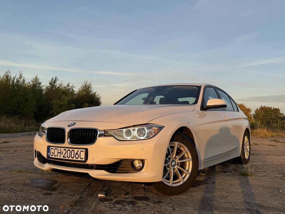 BMW F30
