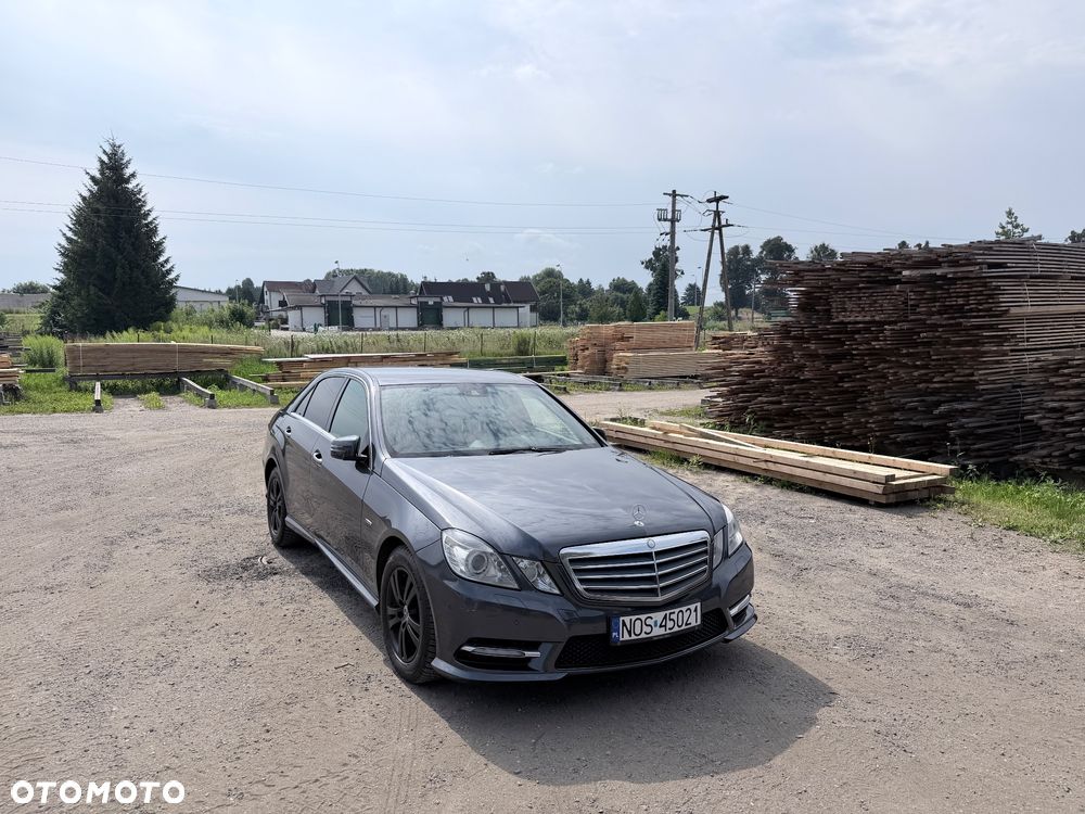 Mercedes-Benz Klasa E 220 CDI BlueEff - 1