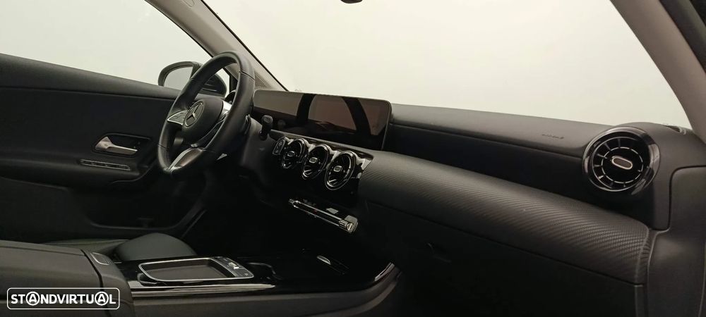 Mercedes-Benz A 200 Standard - 19