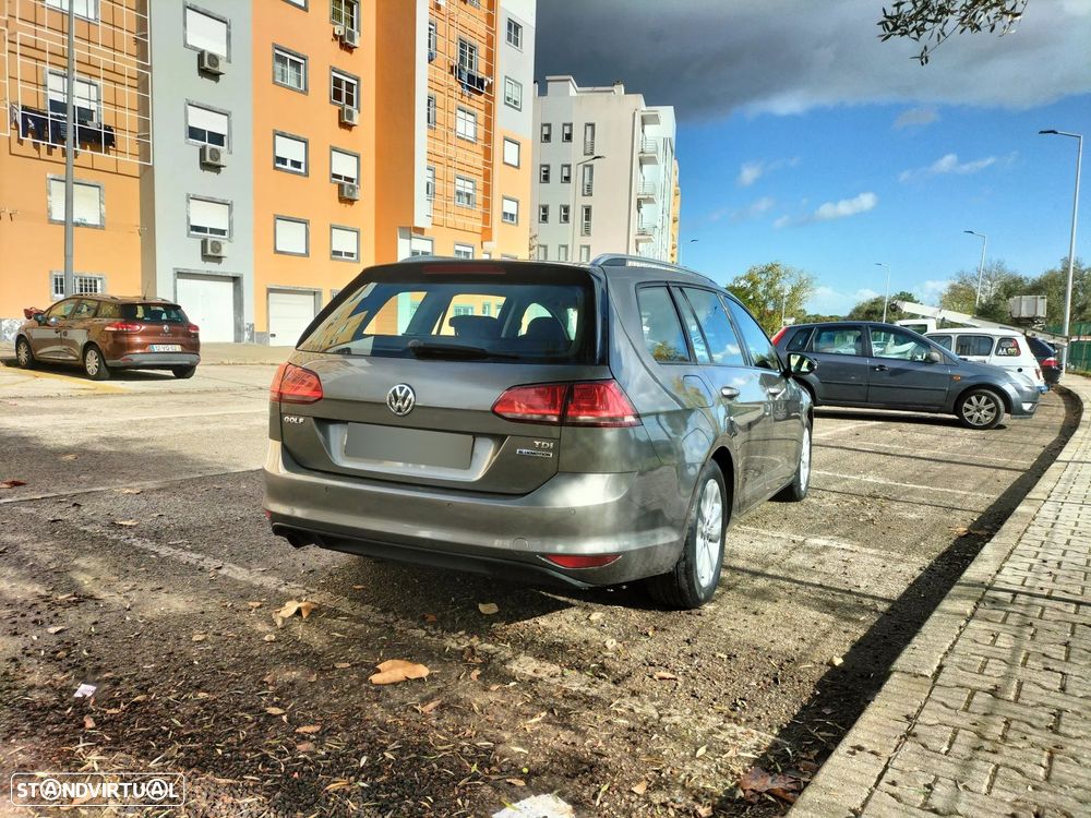 VW Golf Variant 1.6 TDi BlueMotion Confortline - 4
