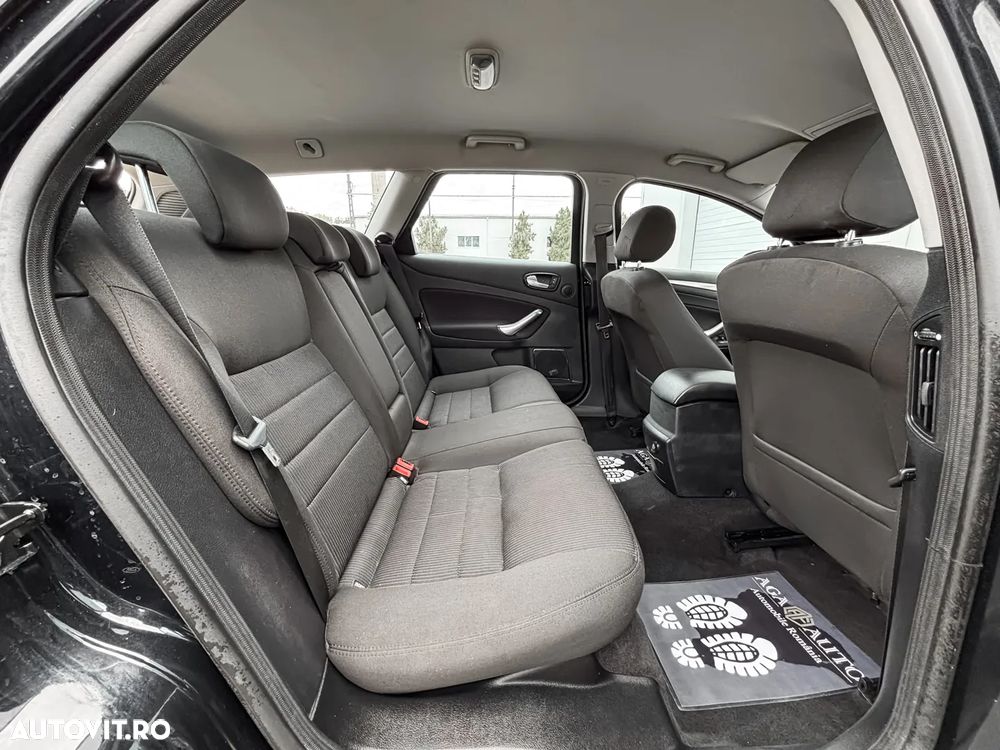 Ford Mondeo - 10