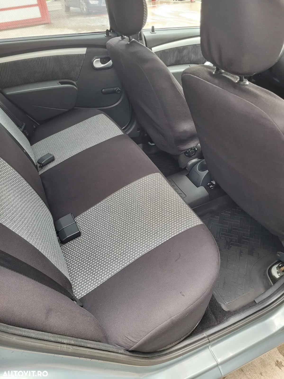 Dacia Logan - 12