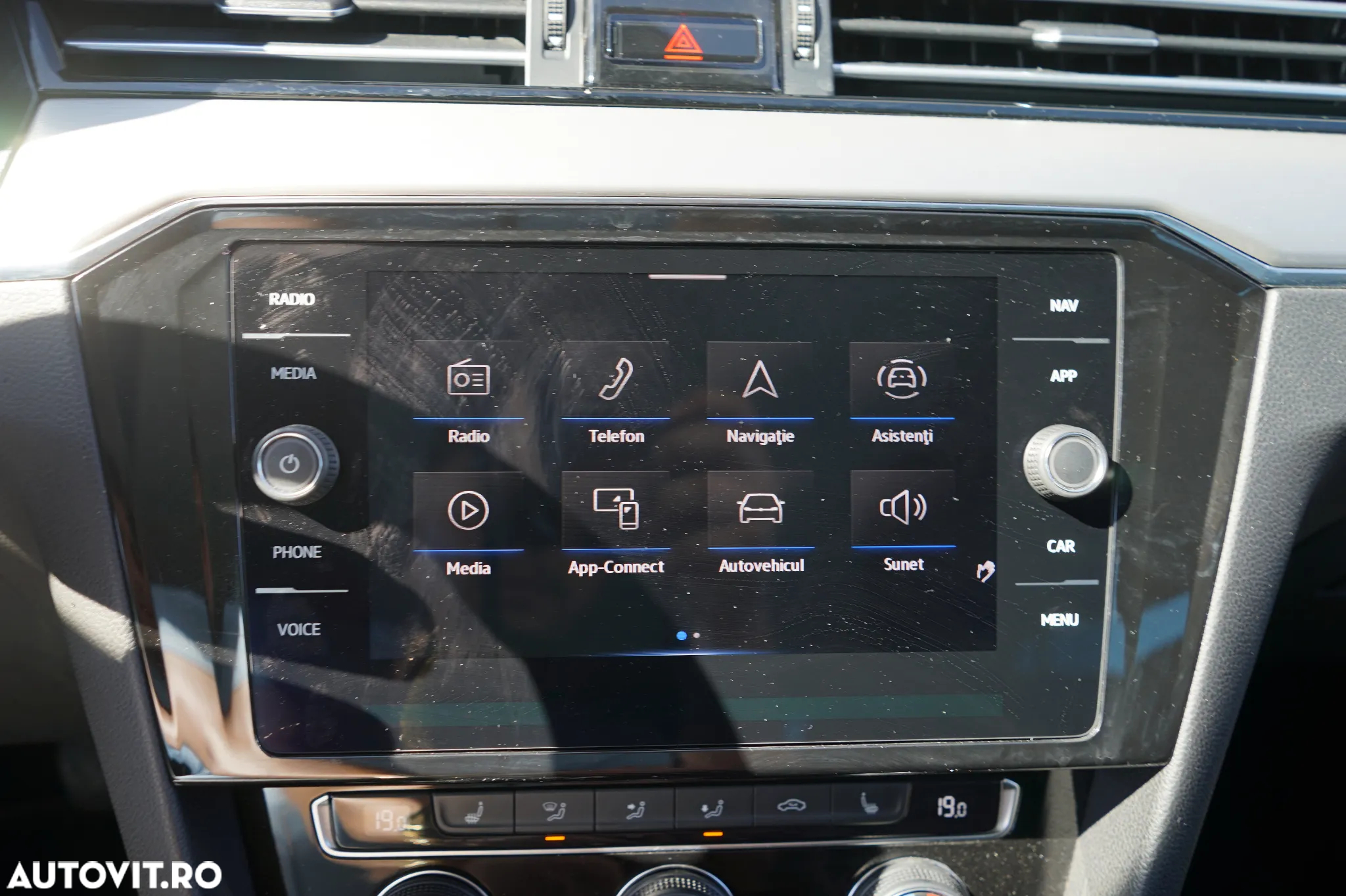 Volkswagen Passat Variant 2.0 TDI DSG Highline - 18