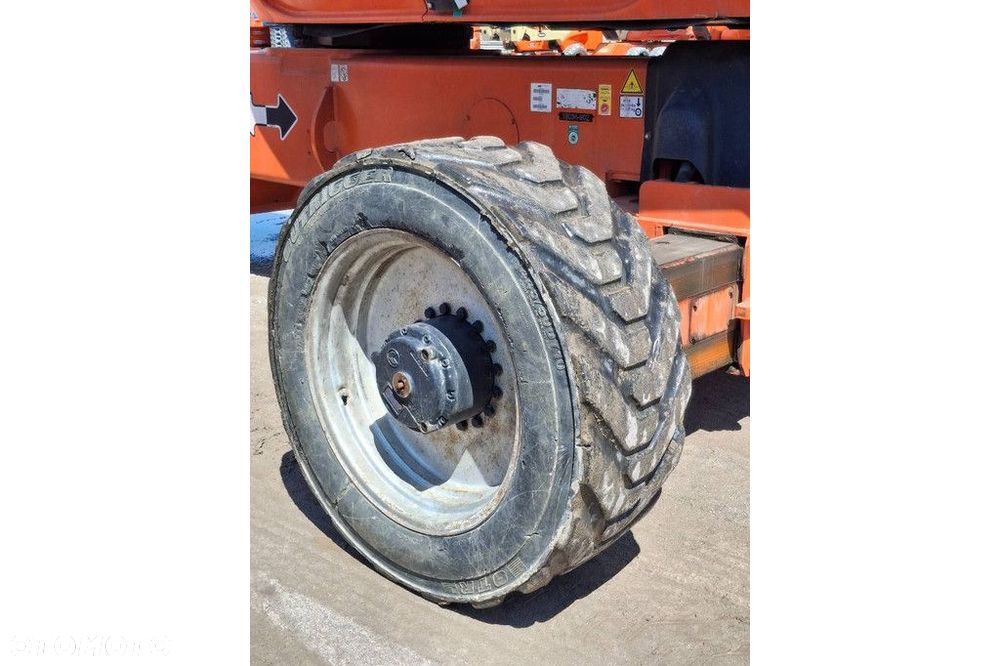JLG 1350 SJP - 16