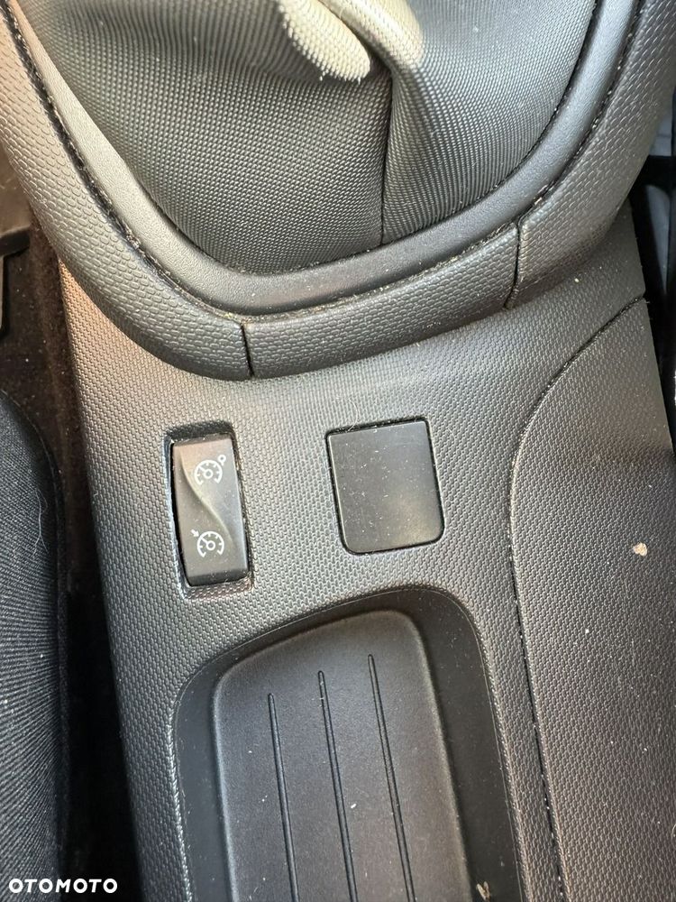 Renault Clio - 24