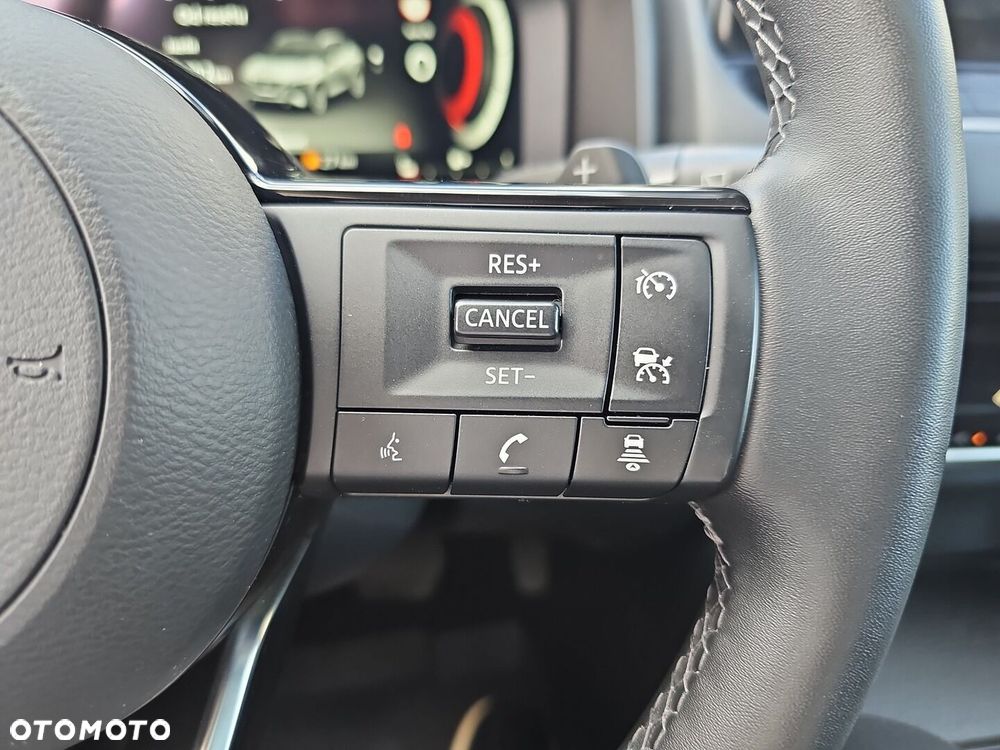 Nissan Qashqai 1.3 DIG-T mHEV 4x4 N-Connecta Xtronic - 16