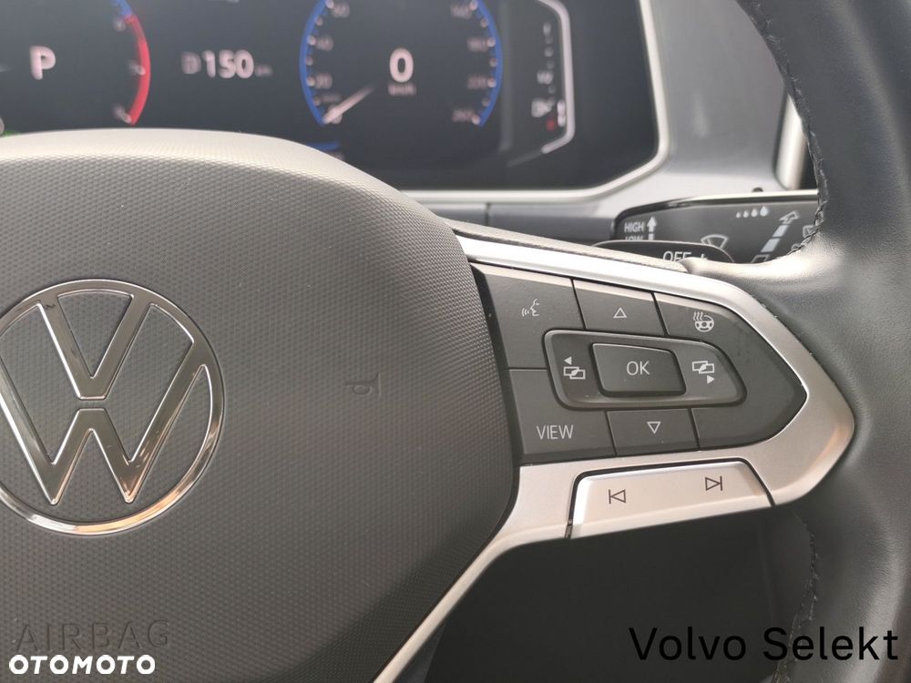 Volkswagen T-Roc - 17