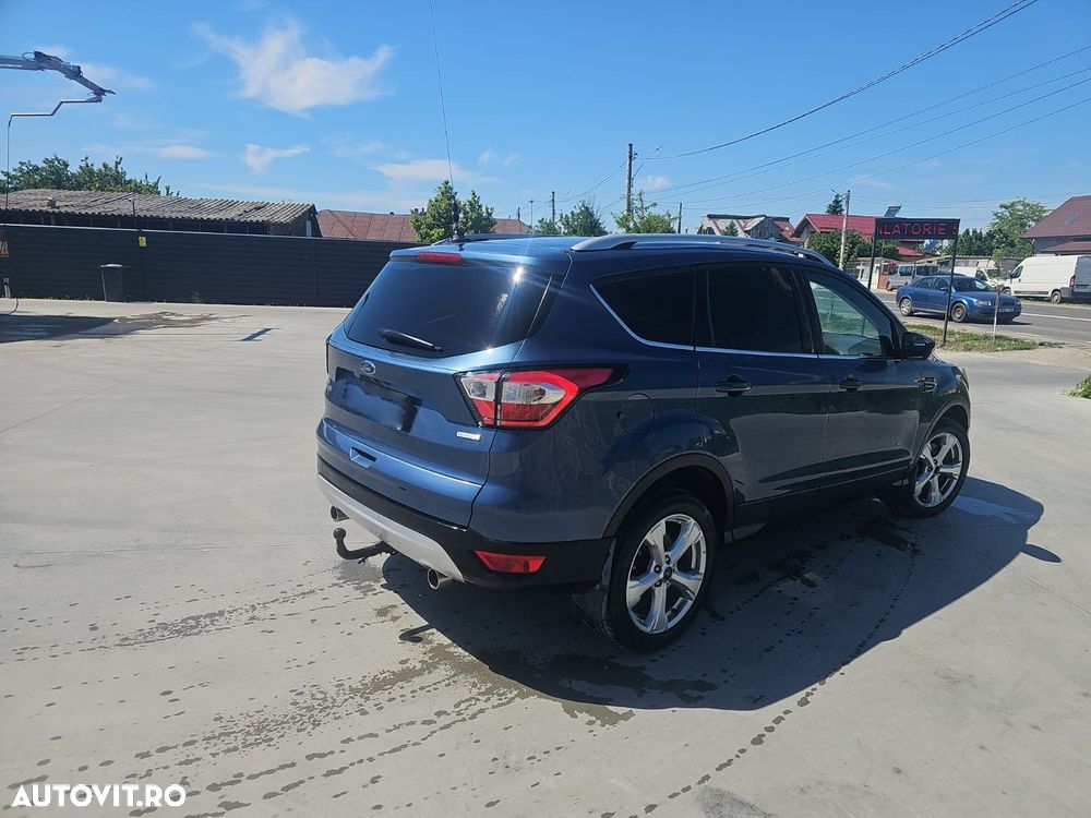 Ford Kuga - 6