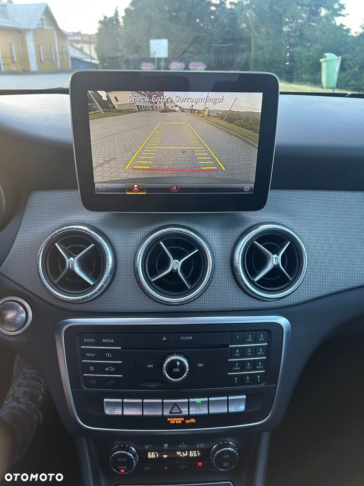 Mercedes-Benz CLA 250 4-Matic - 11