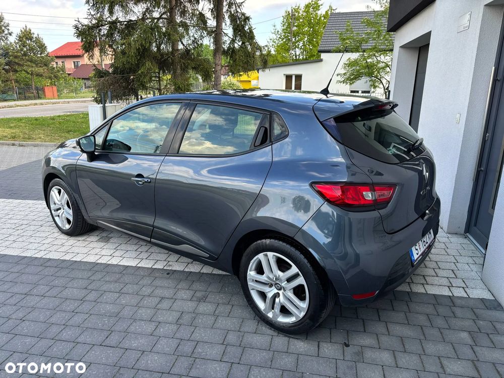 Renault Clio 1.2 16V 75 Life - 3