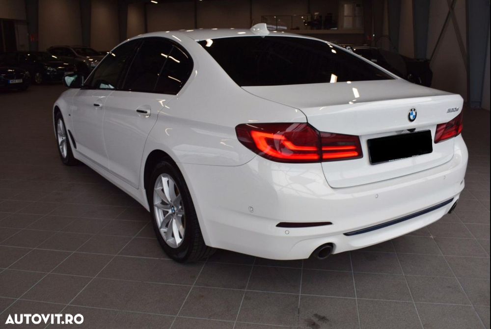 BMW Seria 5 520d xDrive Touring Aut. Sport Line - 5