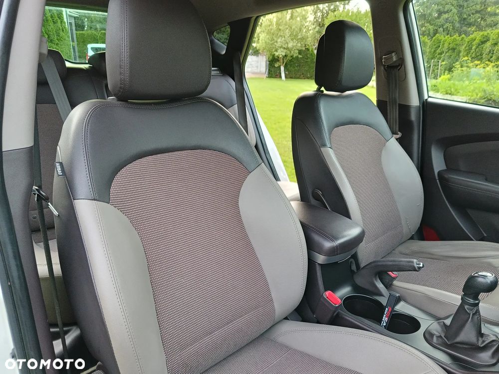 Hyundai ix35 2.0 4WD Premium - 15