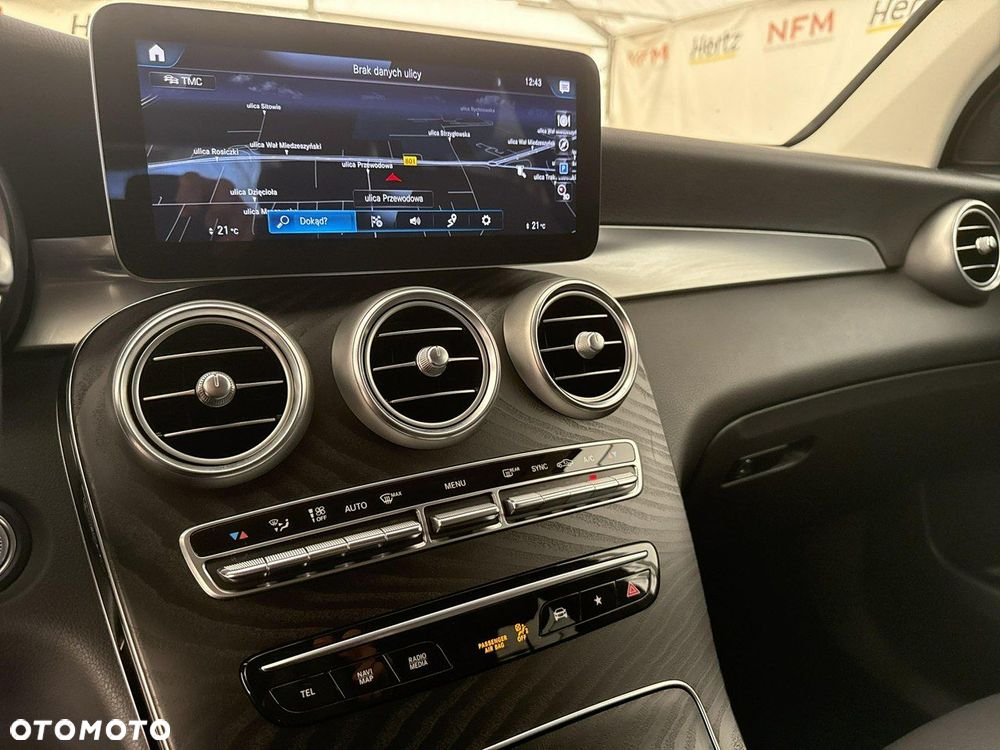 Mercedes-Benz GLC - 27