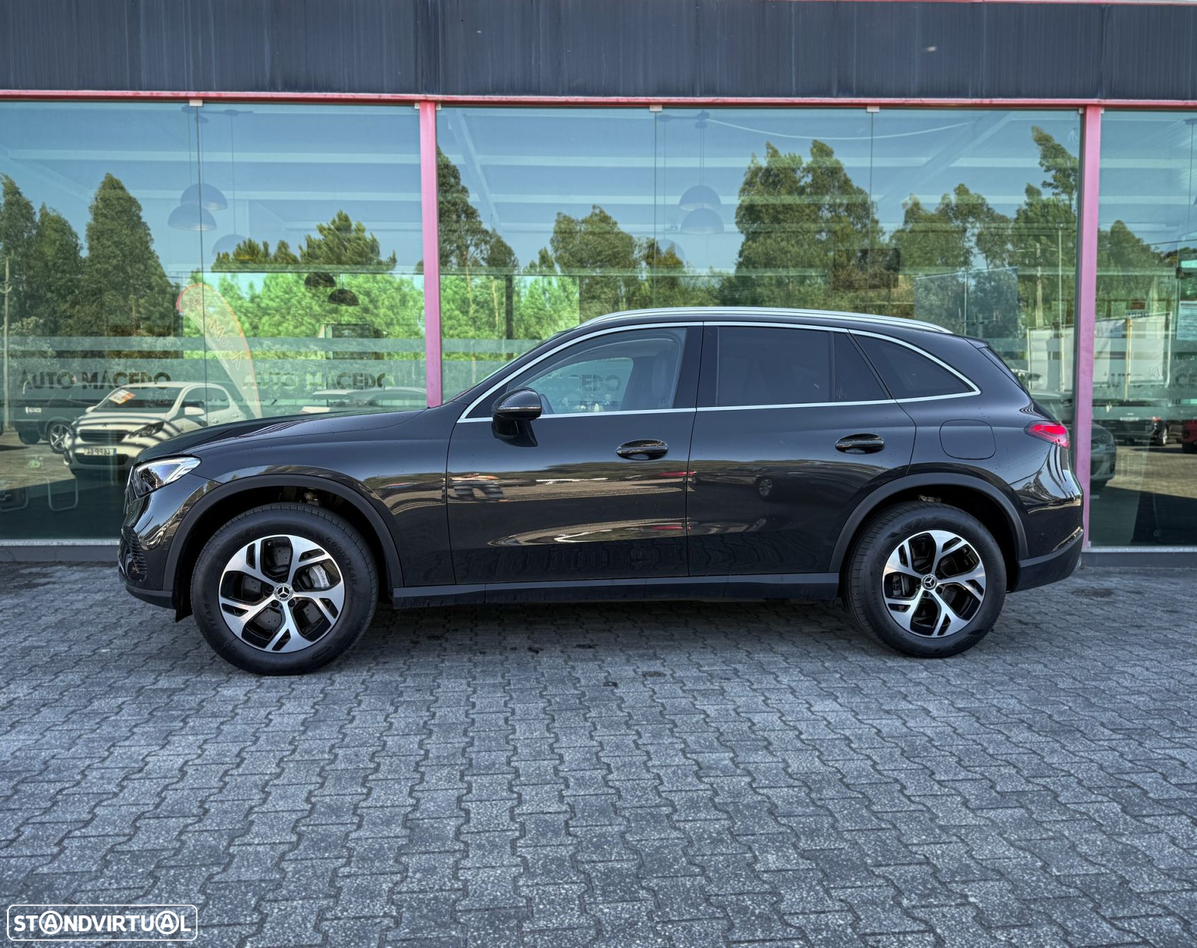 Mercedes-Benz GLC 300 e 4Matic - 3