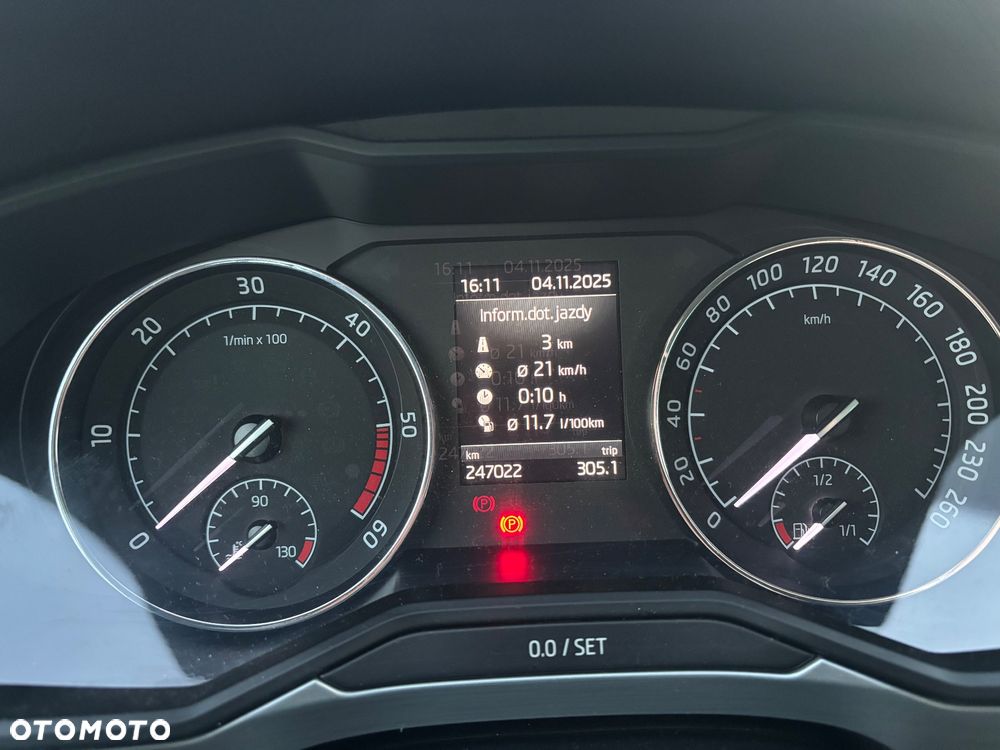 Skoda Superb 2.0 TDI Ambition - 9