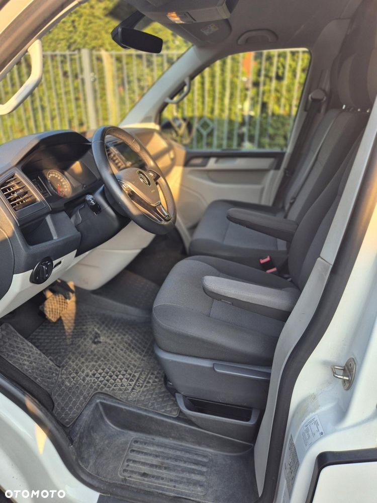 Volkswagen Transporter - 16