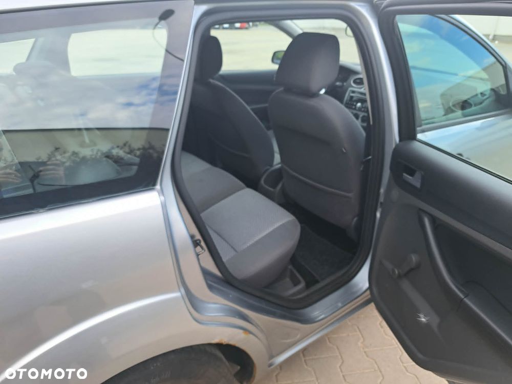 Ford Focus - 9