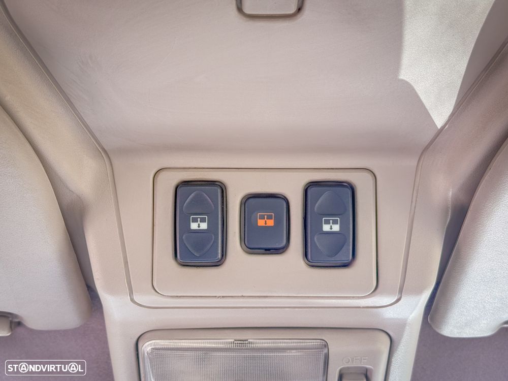 Land Rover Discovery - 31