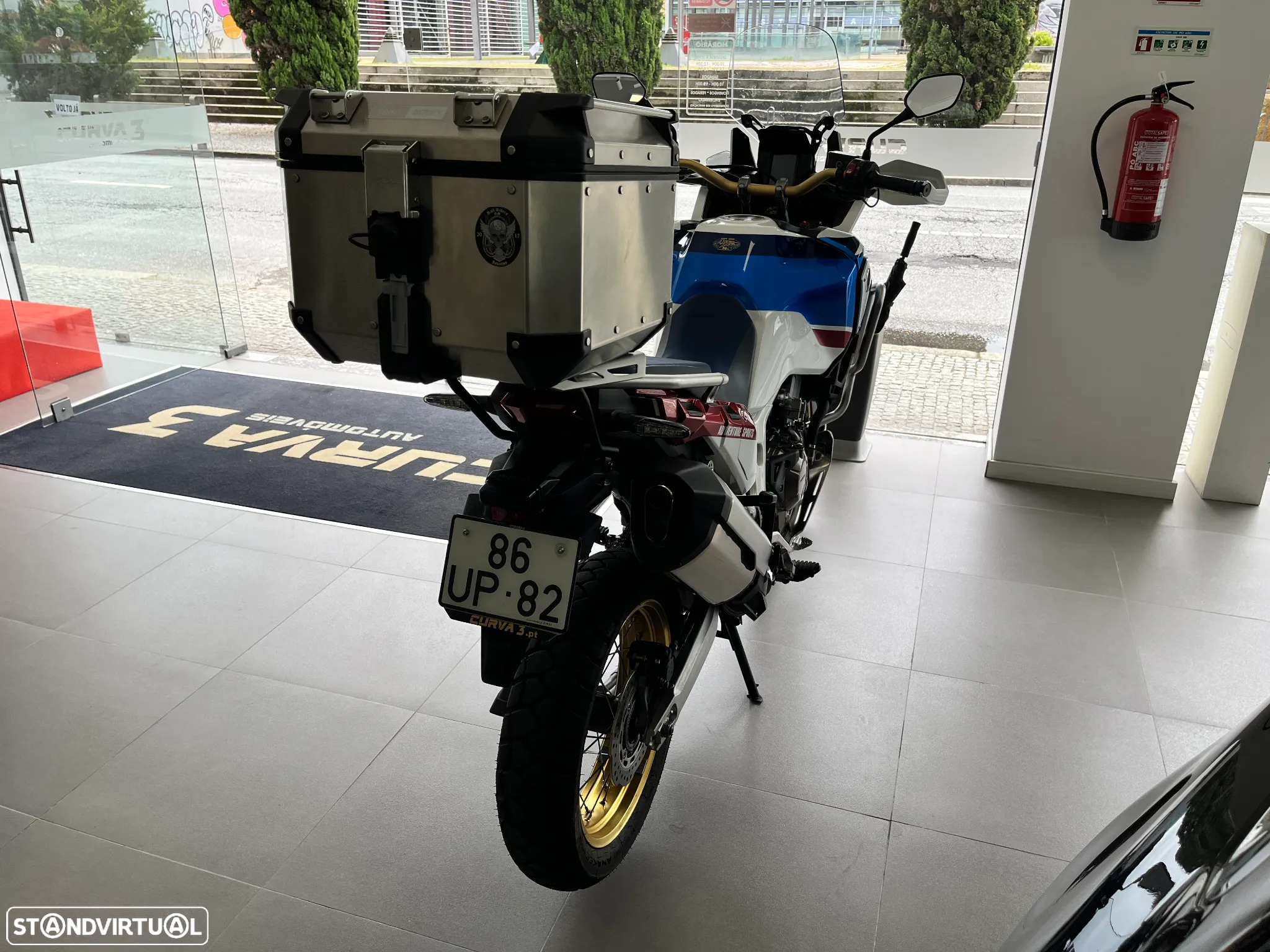 Honda Africa Twin Adventure Sport Manual - 3