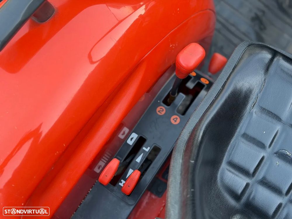 Kubota L4240 4RM - 12