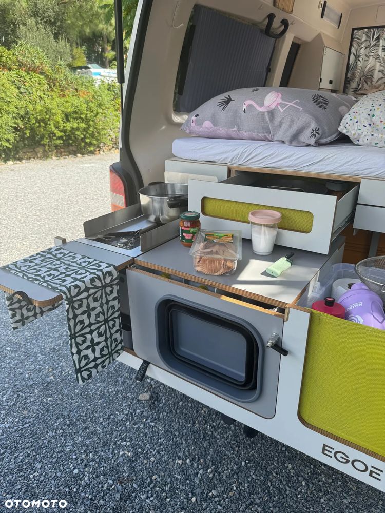 Volkswagen Transporter - 16