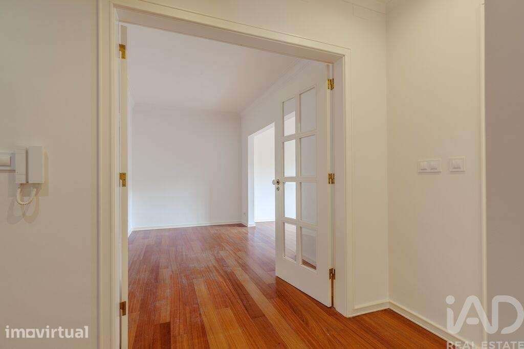 Apartamento T2 em Campo de Ourique de 93,00 m2 - Grande imagem: 3/30