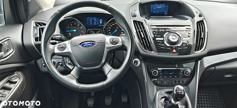 Ford Kuga 1.6 EcoBoost 2x4 Individual - 25