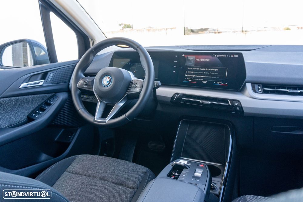 BMW 225xe Active Tourer e xDrive Edição Optimized - 27