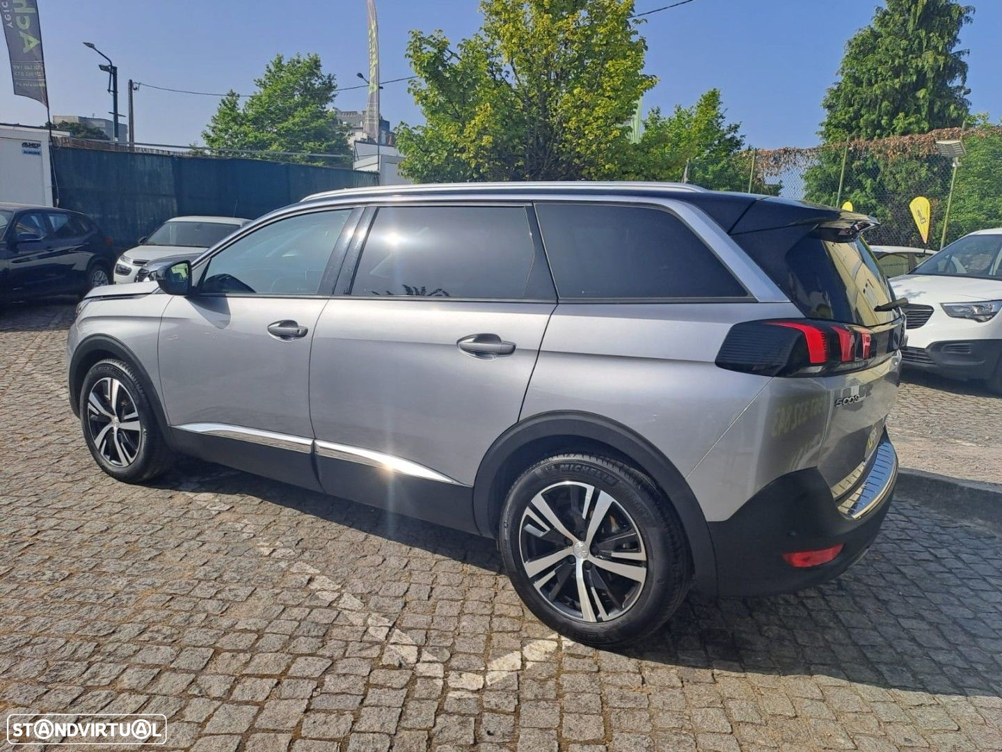 Peugeot 5008 1.5 BlueHDi Allure Pack EAT8 - 9