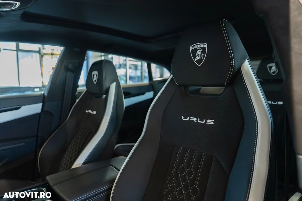 Lamborghini URUS - 38