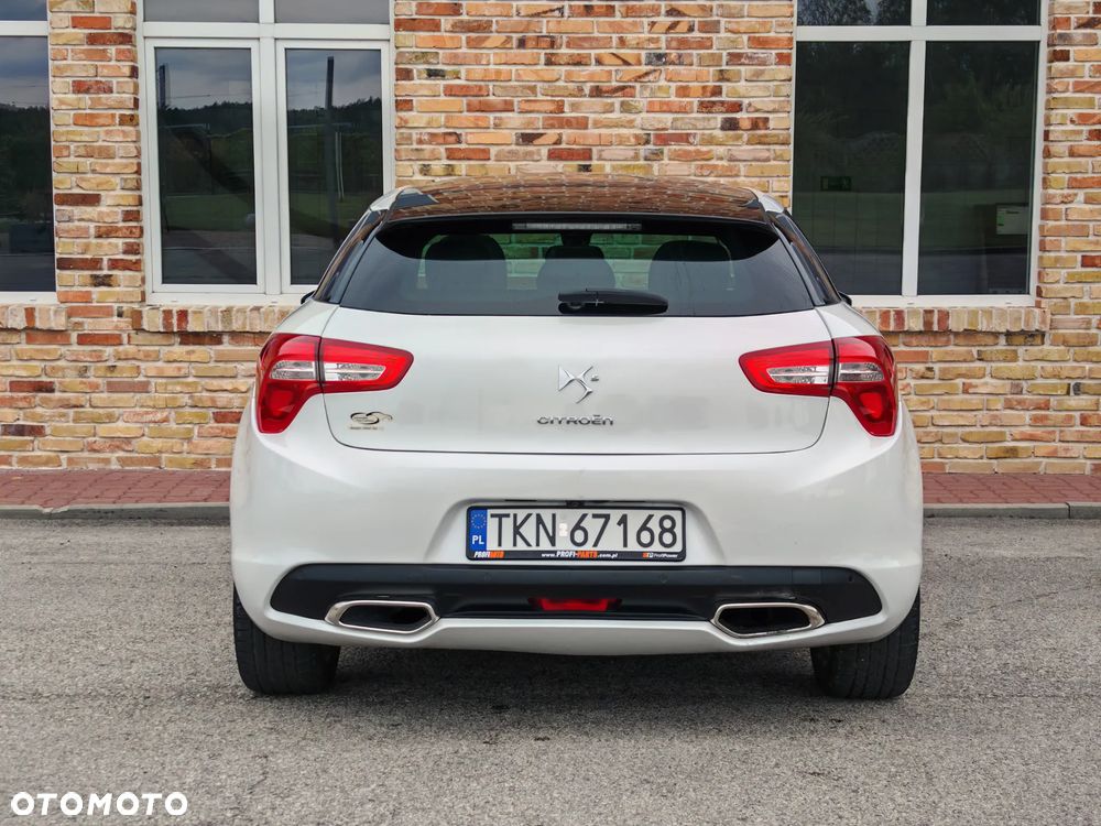 Citroën DS5 HDi 165 SoChic - 6