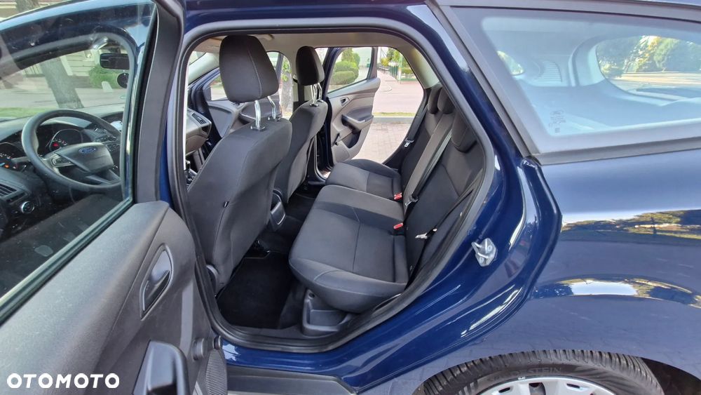 Ford Focus 1.0 EcoBoost Trend - 11