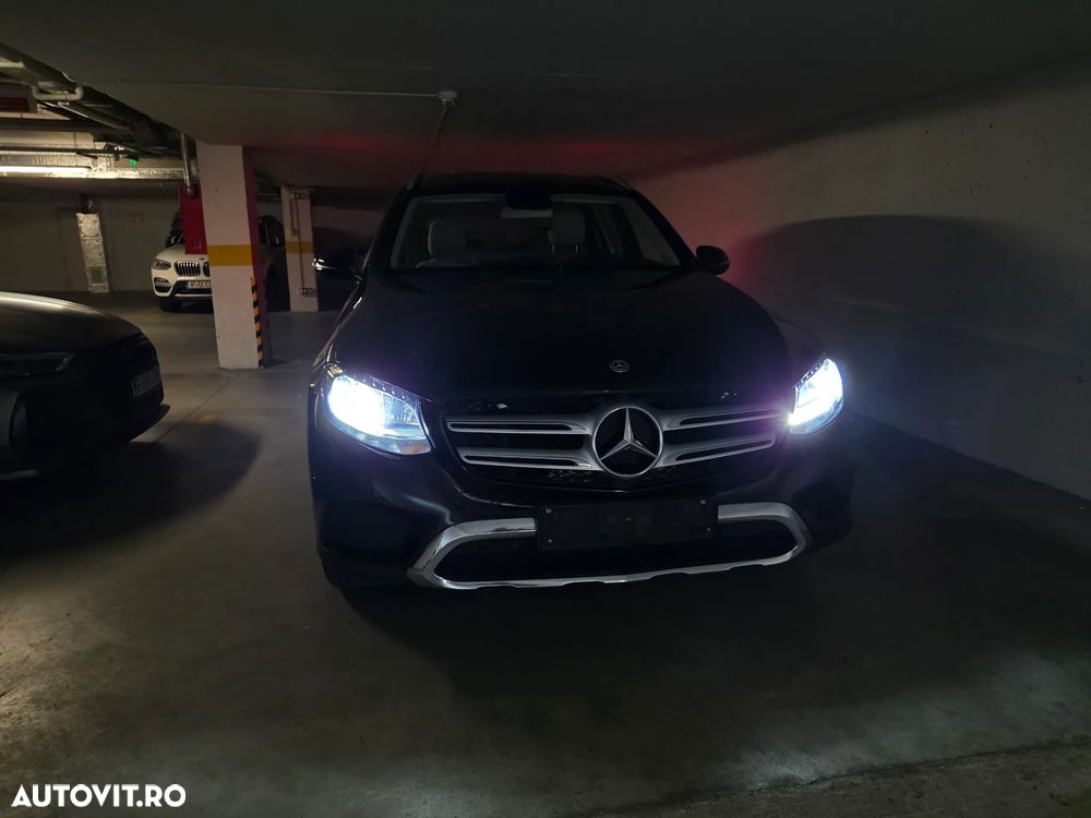 Mercedes-Benz GLC 250 4MATIC - 22