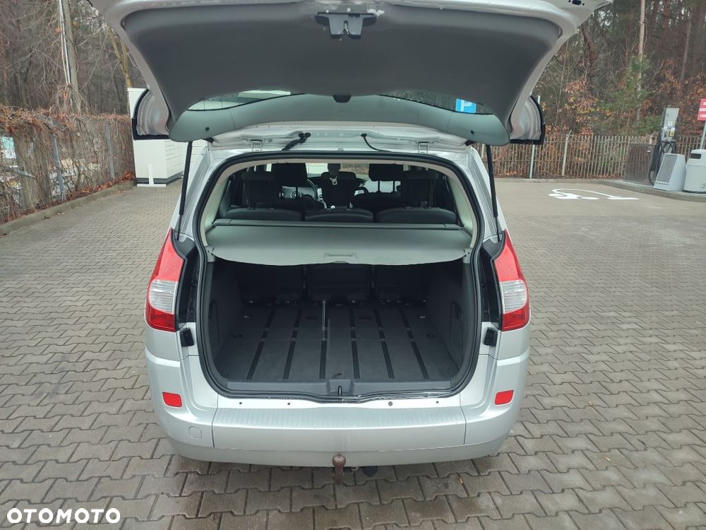 Renault Grand Scenic Gr 2.0 Confort Authentique - 9