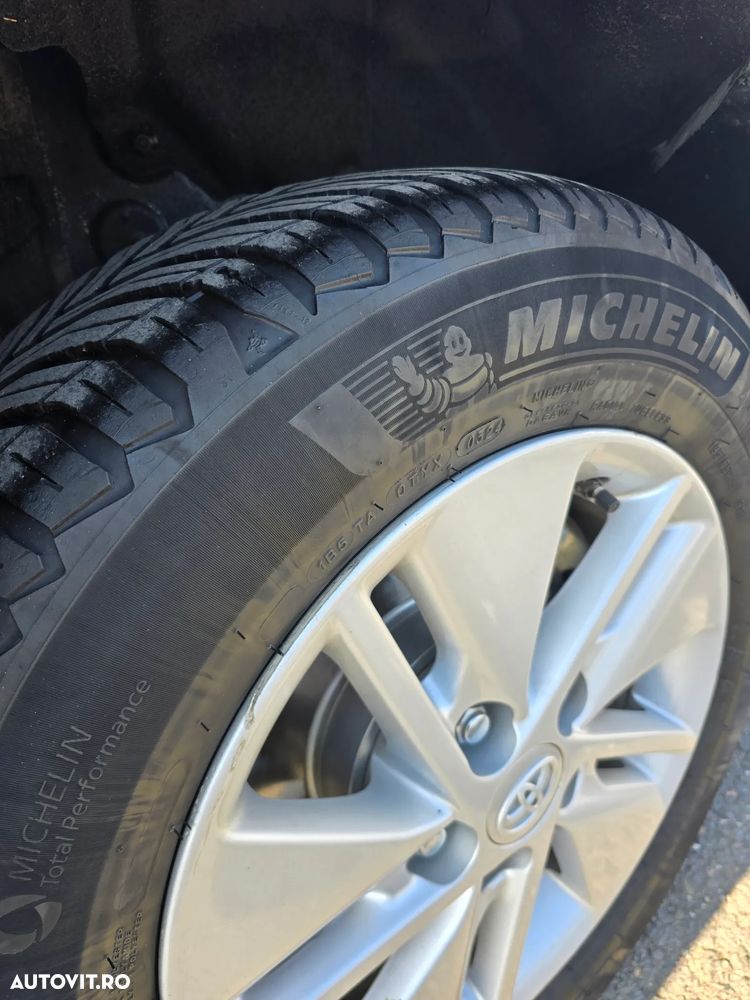 Toyota Corolla 1.8 HSD Dynamic - 14