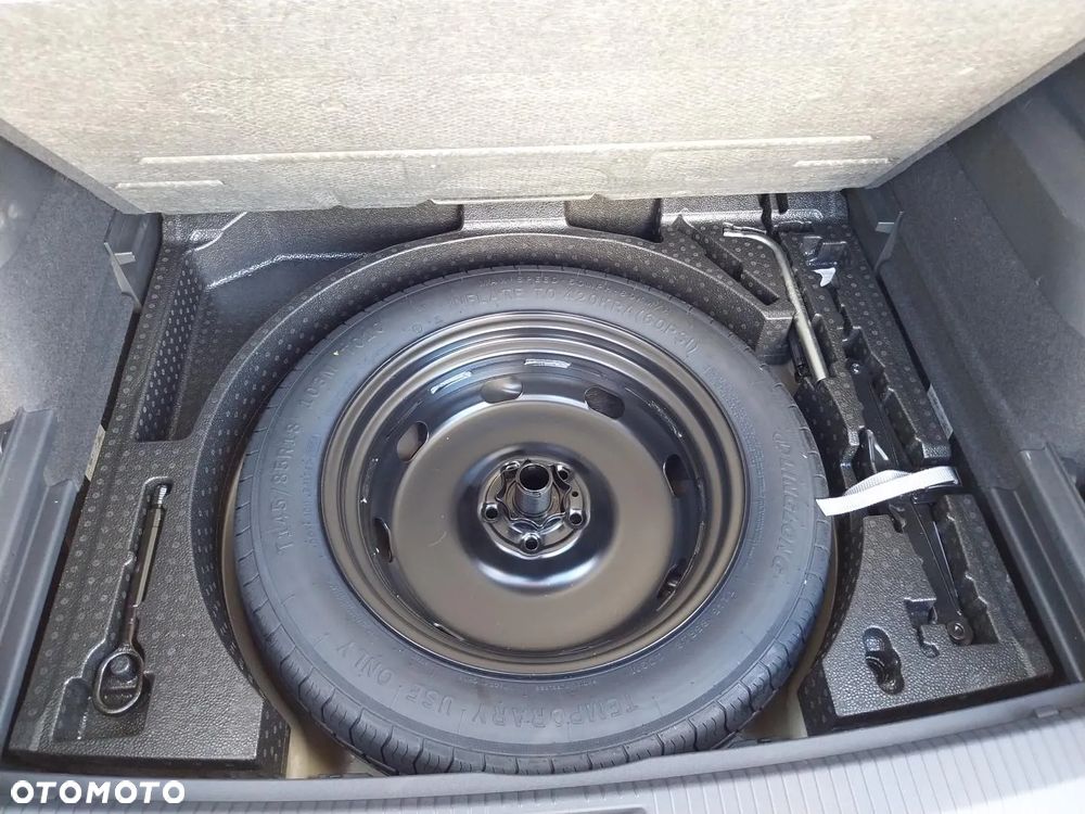 Volkswagen Tiguan - 27