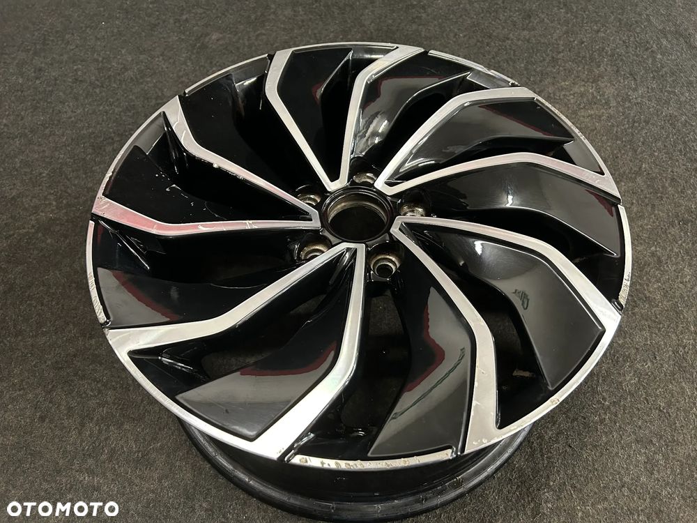 Alufelga VW Golf 8 17 cali 5x112 1szt. 5H0601025D - 2