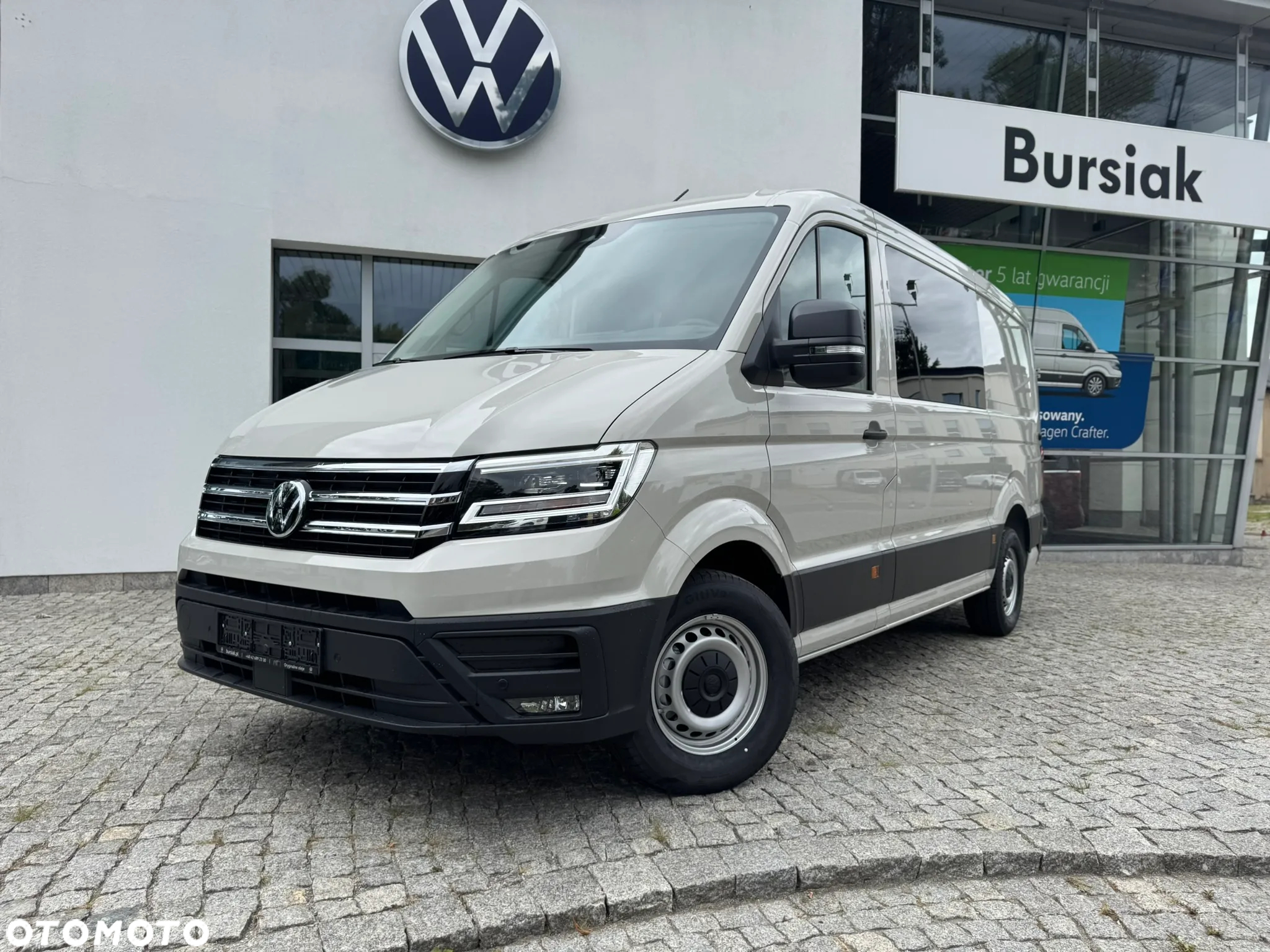 Volkswagen Crafter 35 TDI Autm 4MOTION - 12