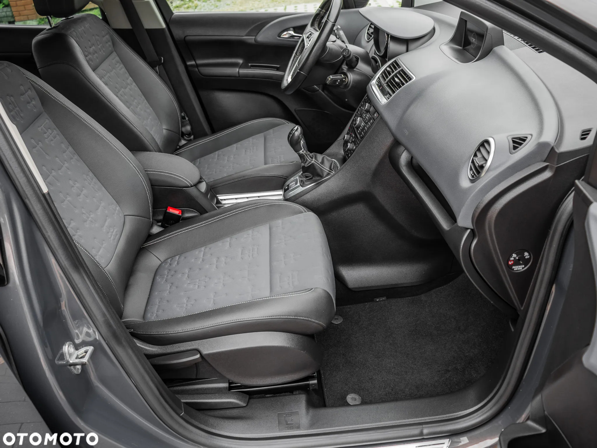 Opel Meriva 1.4 T Cosmo - 14